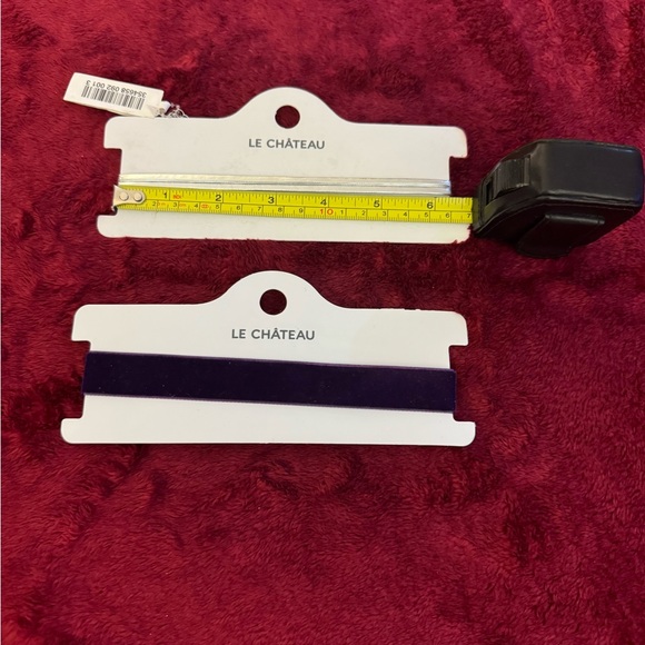 2 Brand new Le chateau Chocker Necklace - Picture 2 of 7